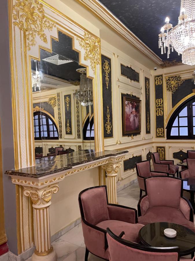 Cosmopolitan Cairo